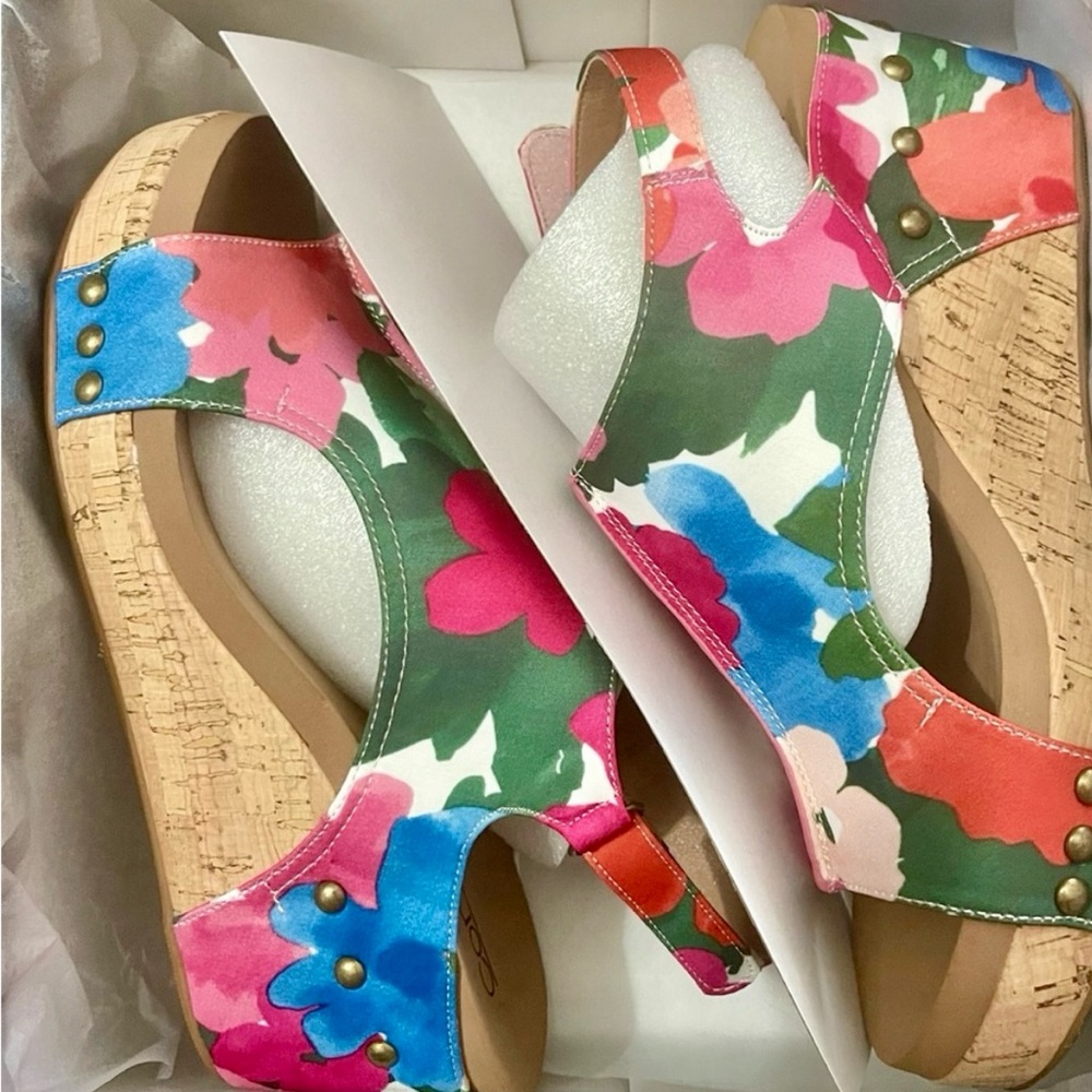Corkys Carly Colorful “Flowers” Wedge Sandals - Picture 5 of 7